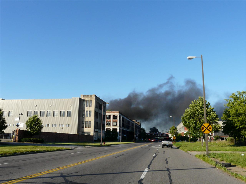 Illustration for article titled Abandoned Detroit Packard Auto Plant Catches Fire